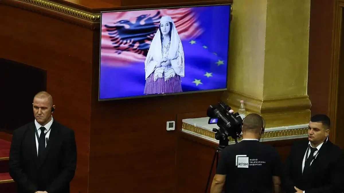 Albaniya tarixida ilk sun’iy intellekt vaziri parlamentda nutq qildi