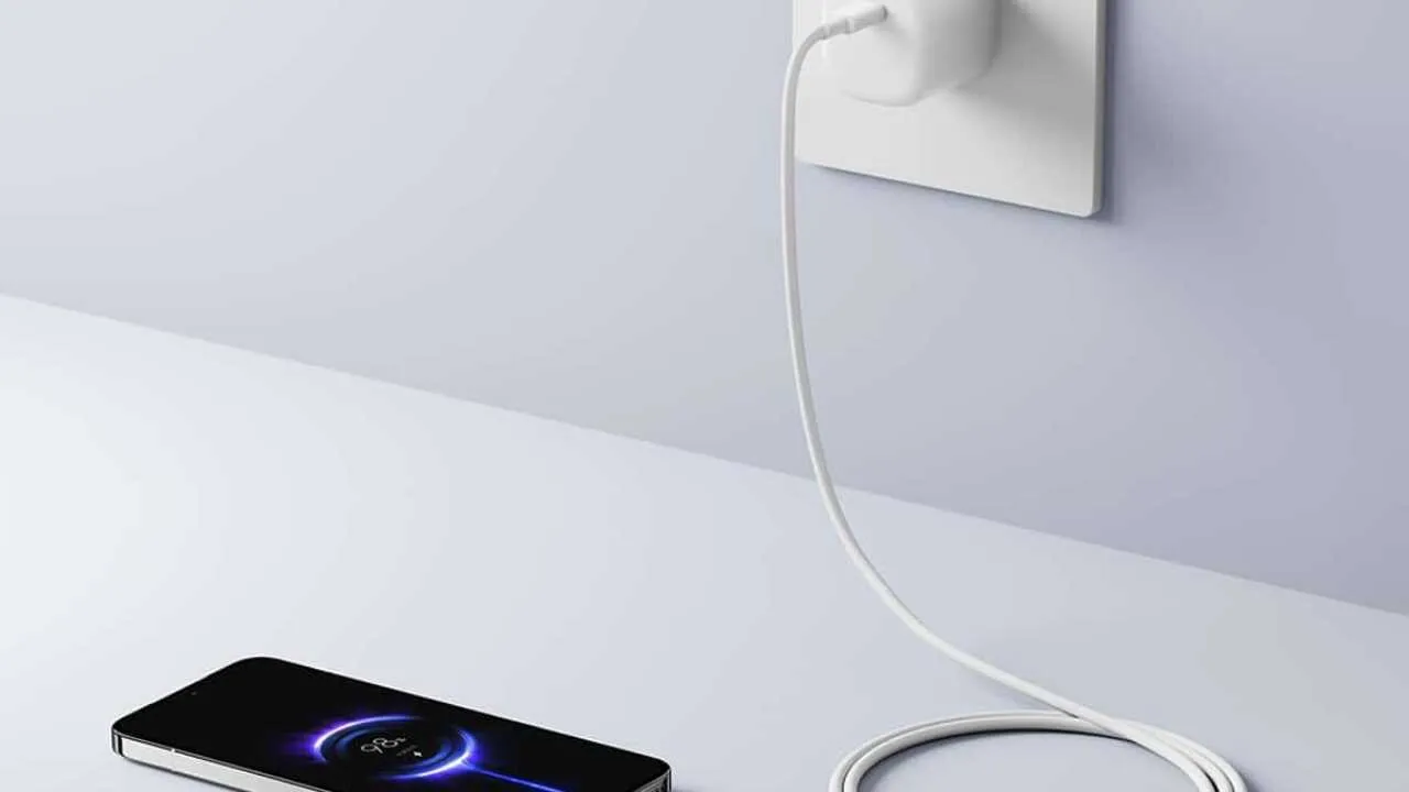 Xiaomi 45 Vt quvvatli ixcham zaryadlovchi chiqardi